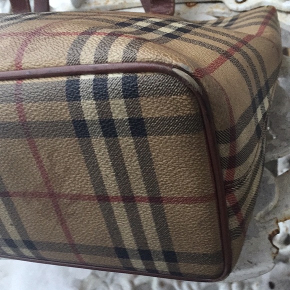 Burberry Nova Check Bag - Picture 5 of 8
